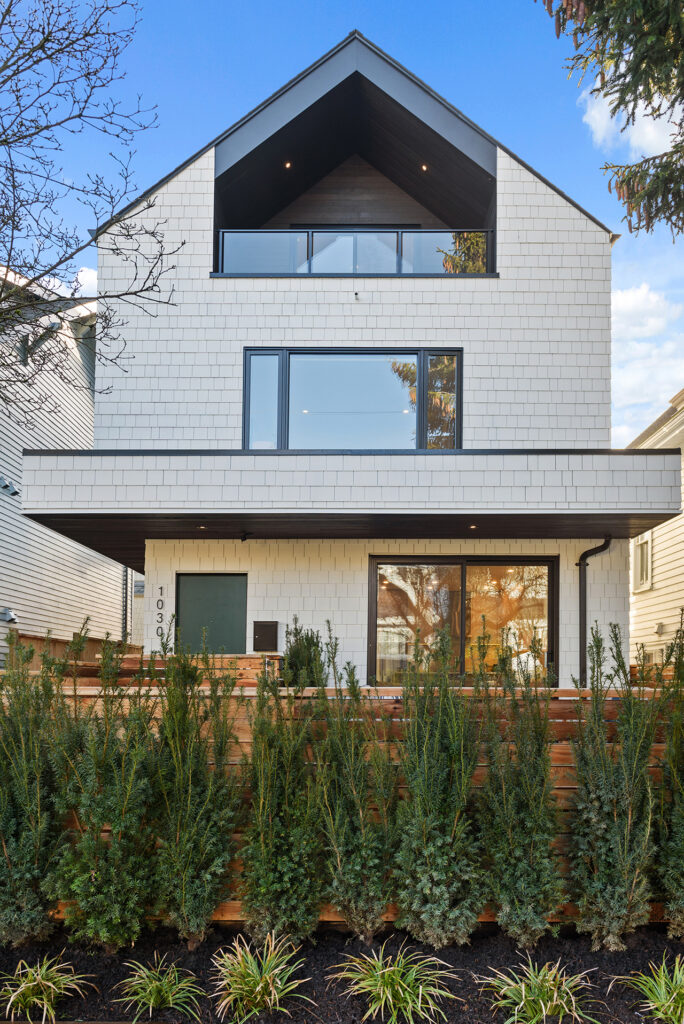 Infill Duplex; 2 units; 1 blg; Project Team: Architrix; Photo Credit: Architrix